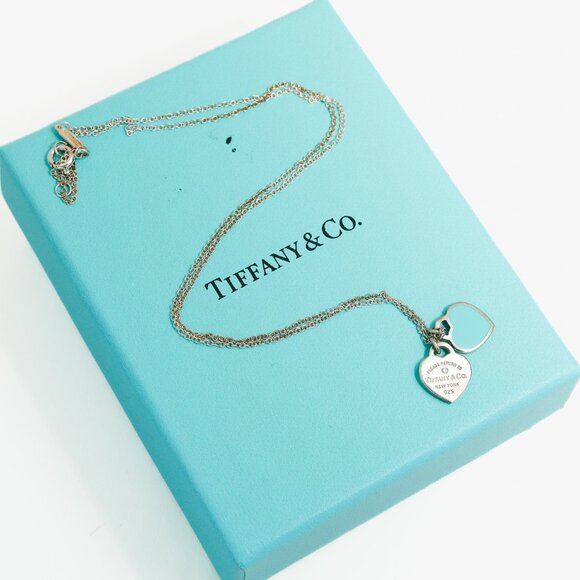 Tiffany & Co. Return To Tiffany Twin Hearts Silver Necklace - Picture 5 of 5